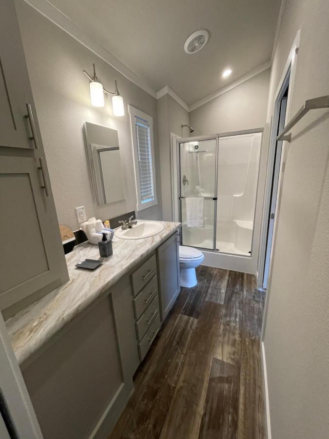 Charming Tiny Home! Close To Oxford, Sardis Lake, Safari Animal Zoo エクステリア 写真