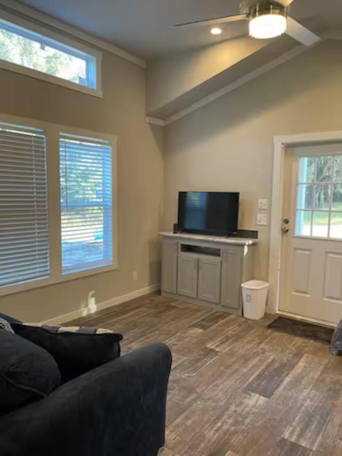 Charming Tiny Home! Close To Oxford, Sardis Lake, Safari Animal Zoo エクステリア 写真